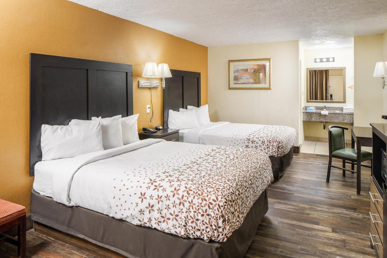 Americana Inn A Travelodge By Wyndham Pigeon Forge Buitenkant foto