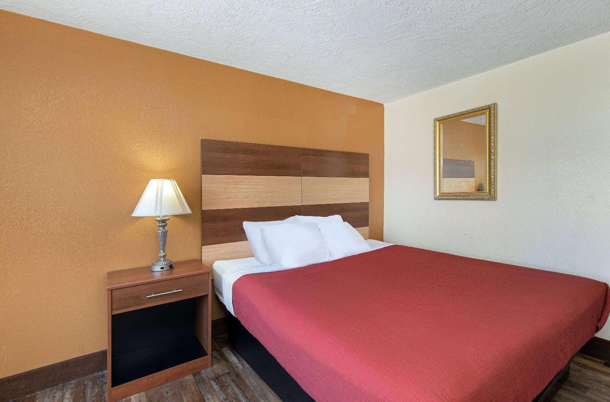 Americana Inn A Travelodge By Wyndham Pigeon Forge Buitenkant foto